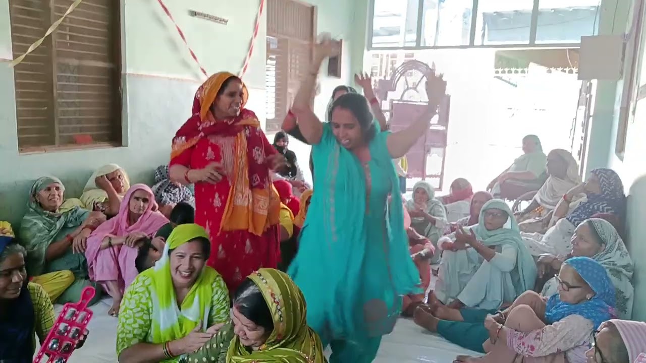 Barsa mere Rama Prem rang barse pyara bhajan rampyari mandali channel 👌 bahut badhiya bhajan 🙏💖