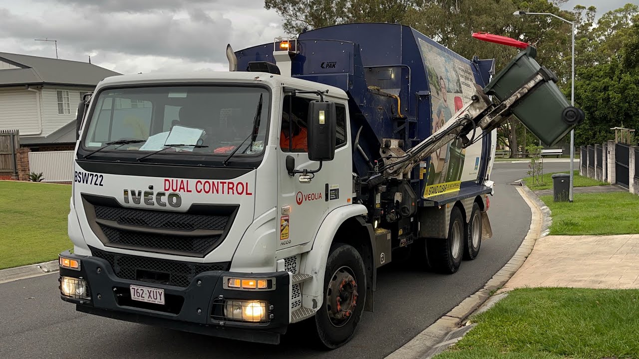 Brisbane Garbage Packer Whiner