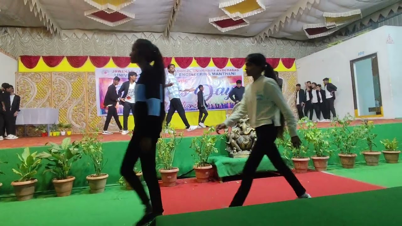 Jntuhcem freshers day dance from EEE. 