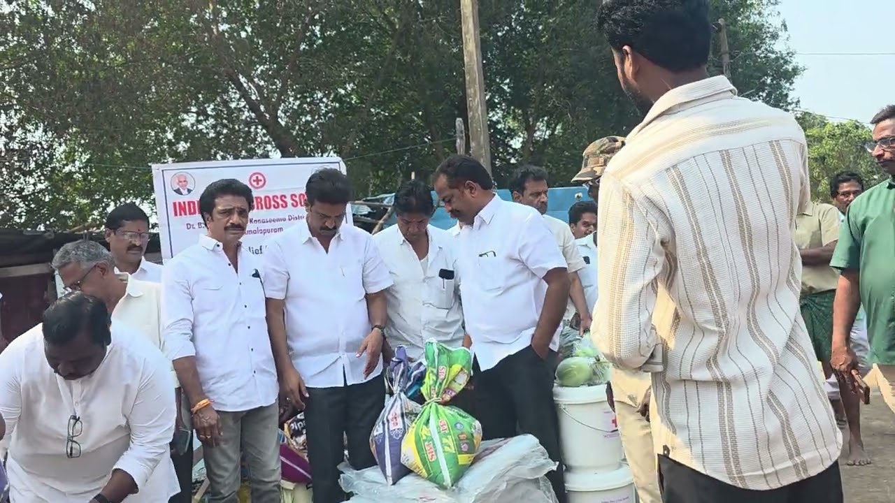 జిల్లా కలెక్టర్ మహేష్ గారి సూచన మేరకు ఇండియన్ రెడ్ క్రాస్ సొసైటీ ద్వారా భరోసా 