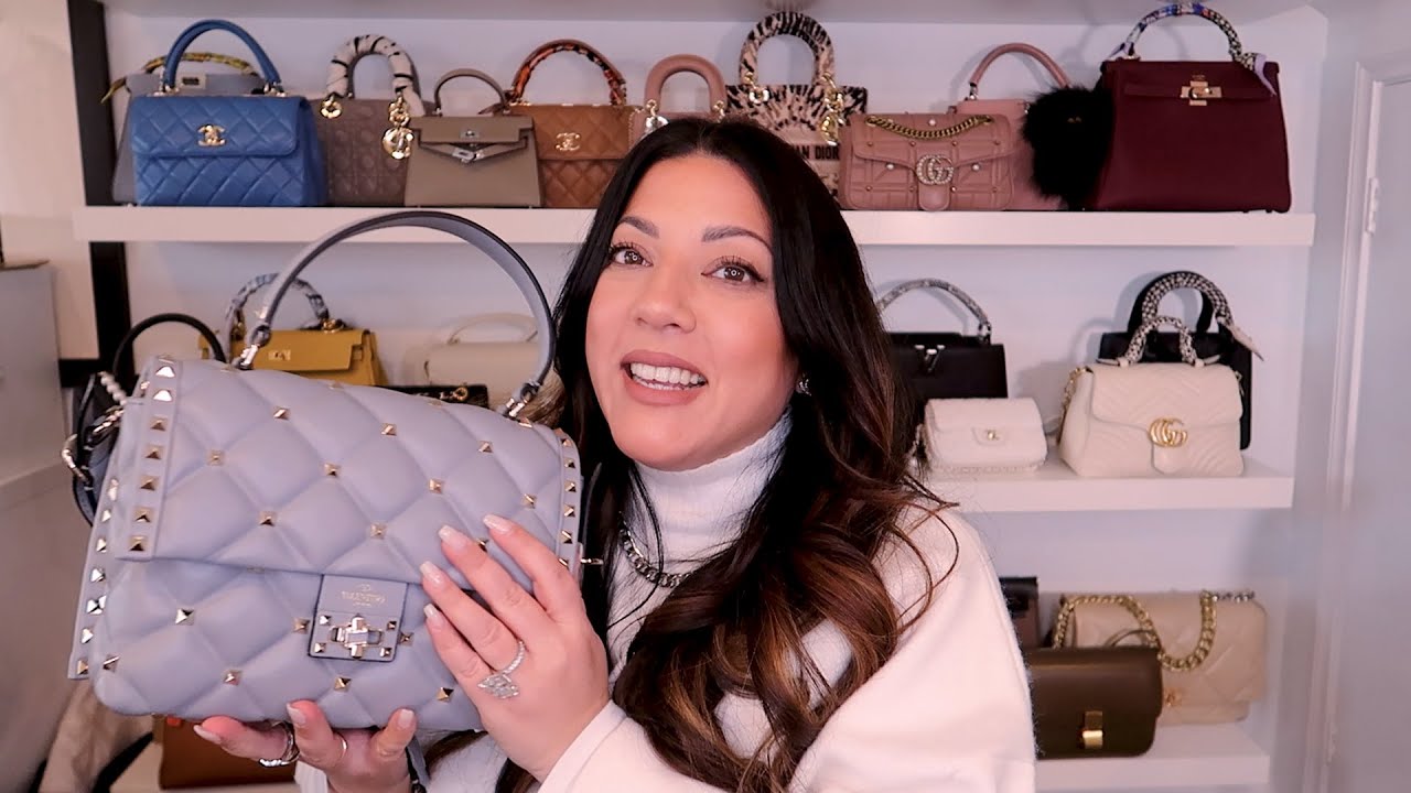 VALENTINO ROCKSTUD SPIKE BAG | Naomi Peris