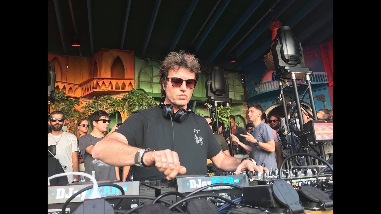 Hernán Cattáneo at the beach day 1 (Woodstock69 - Bloemendaal)