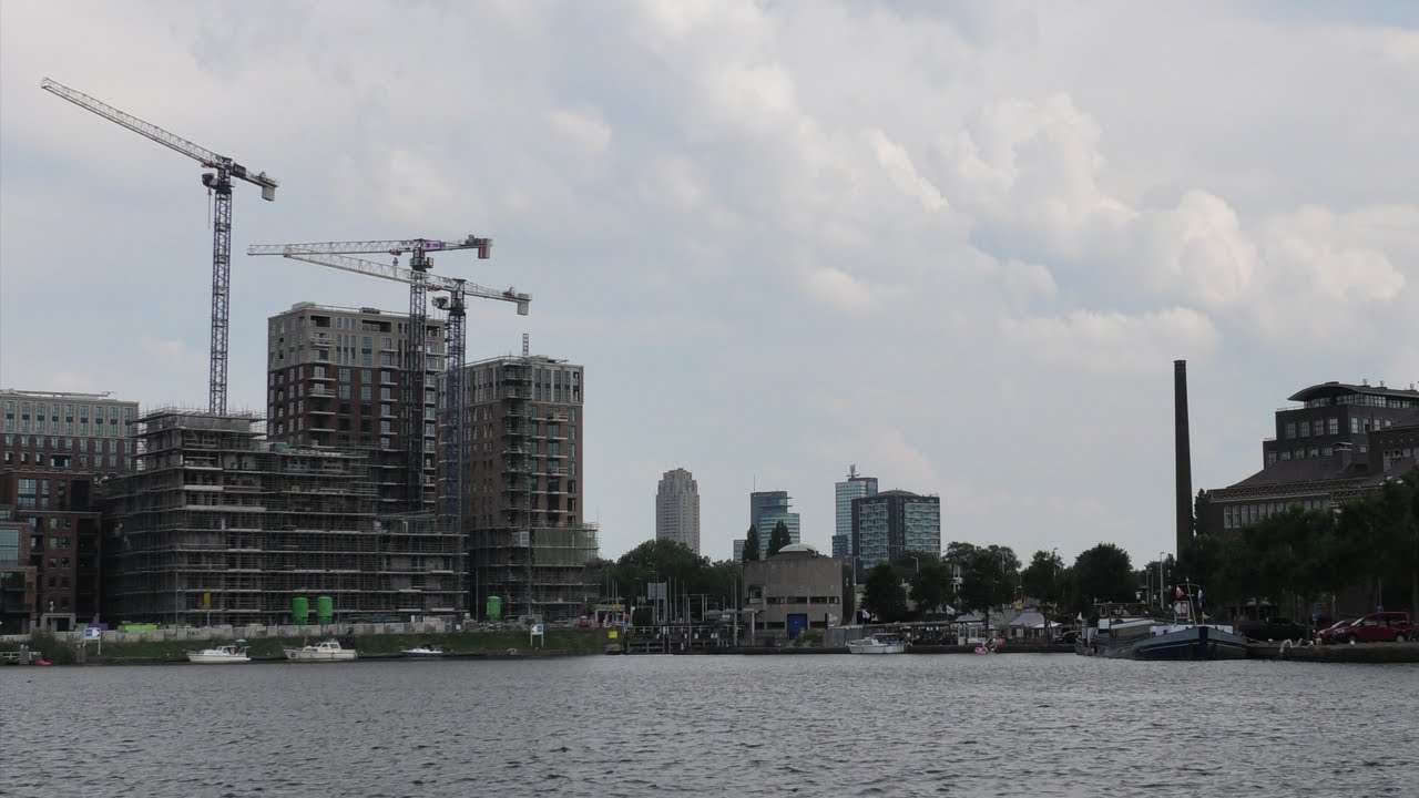 Coolhaven Rotterdam Little C, Euromast en Water (in 4K)