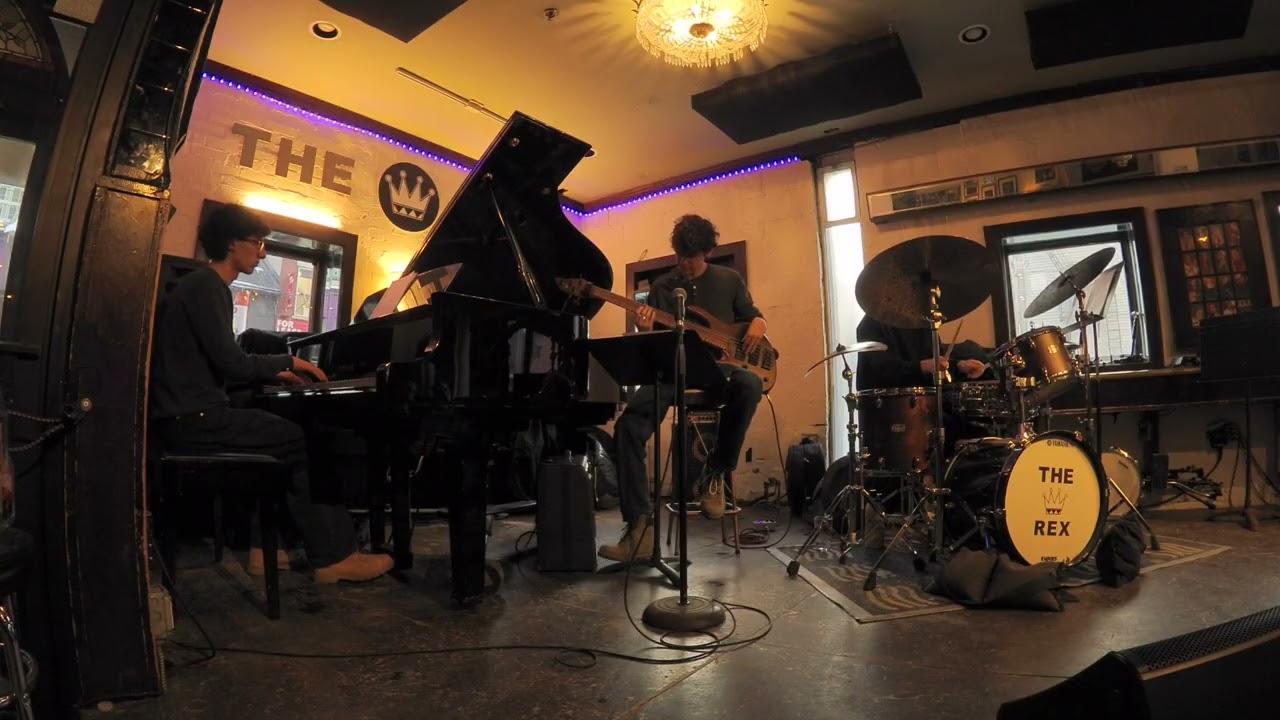 FC3 at The Rex set 1