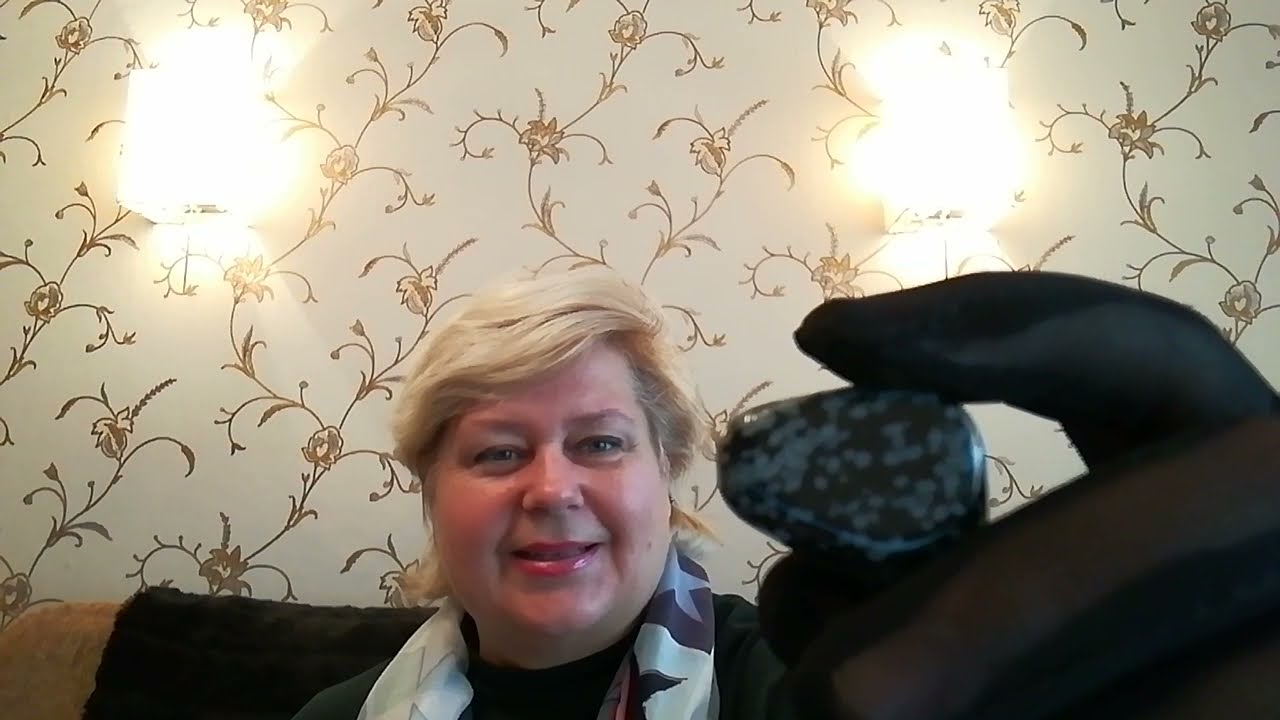 СНЕЖНЫЙ ОБСИДИАН- решительность, иммунитет, взвешенность, быстрота, конкретика.