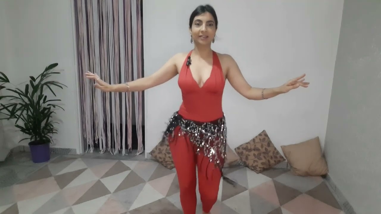 Passo a passo de uma coreografia de dança do ventre. Vem dançar!