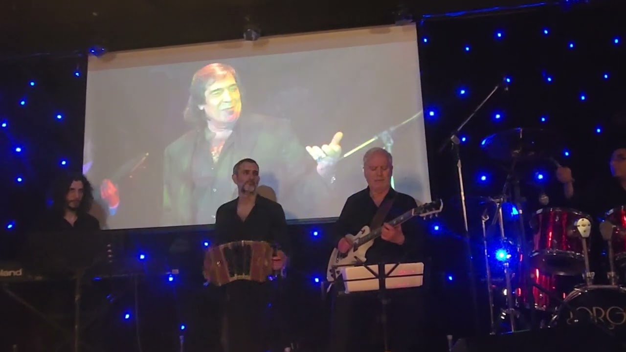 JORGE VAZQUEZ - Café la Humedad (Homenaje a Cacho Castaña)