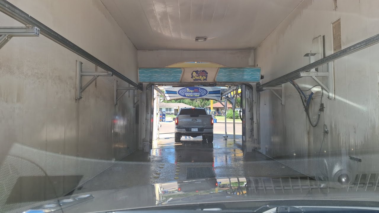 D&S IQ 2.0 Touchfree Car wash At Ducky's Car Wash In Bryan Texas