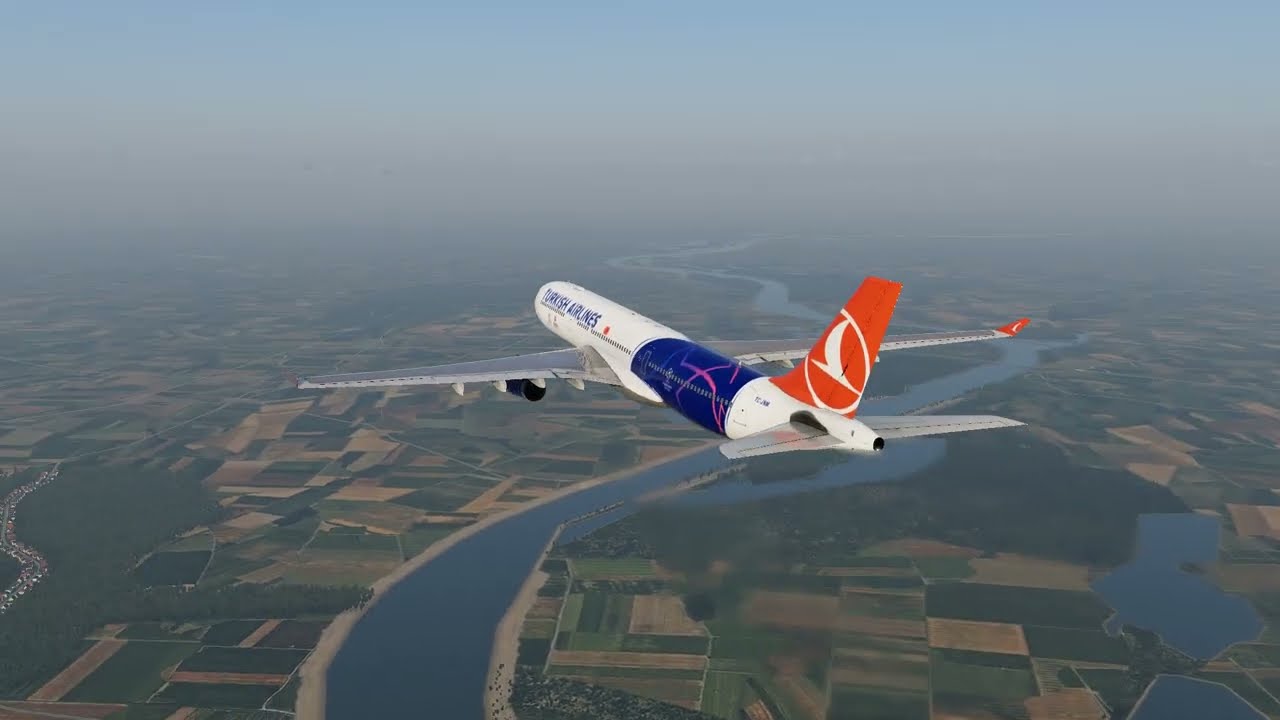 TURKISH AIRLINES AIRBUS A330-300 LANDING PIACENZA SAN DAMIANO AIRPORT