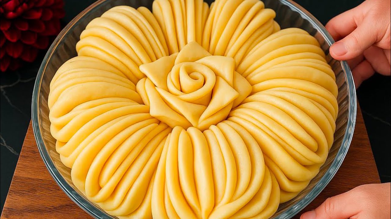 Все думают, что это слоеное тесто! Это очень простой и вкусный рецепт.