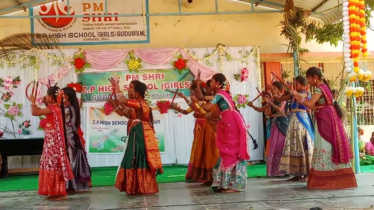 Annual day celebrations dance by 8th class students#school#ZPHSGIRLSGUDURKURNOOL