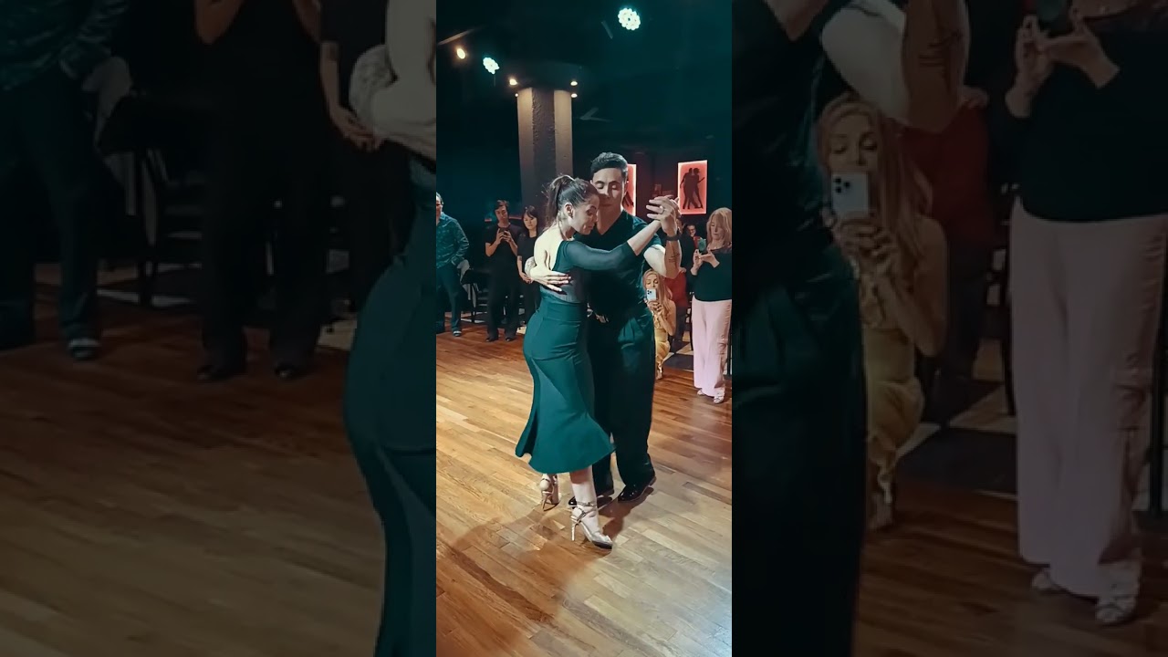 Demo Clase Tango - Suyay Quiroga & Jonny Carvajal (01/08/2023)