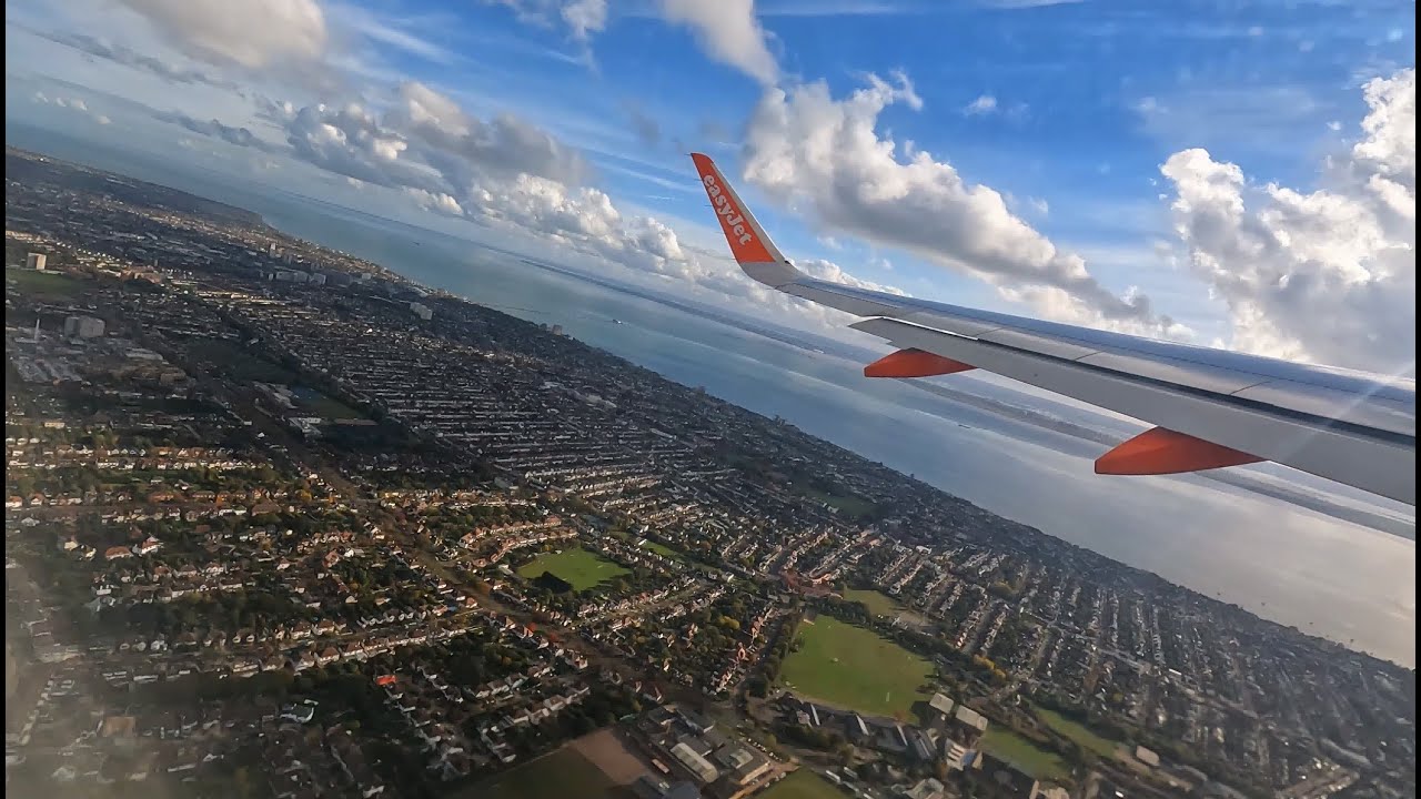 EasyJet A320NEO takeoff from London Southend Airport