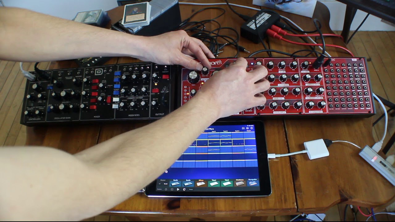 Behringer Model D & Neutron, Awesome Sequence. (Korg Gadget 2)