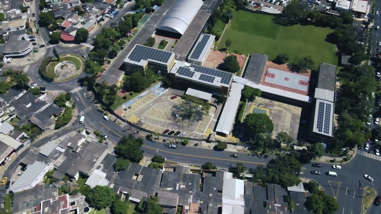 Acompáñanos a Volar Colegio García Flamenco Drone DJI Relax Flight El Salvador San Salvador