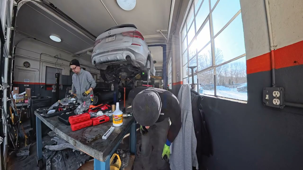 Time Lapse Rear differential service  BMW X3 30 i G01