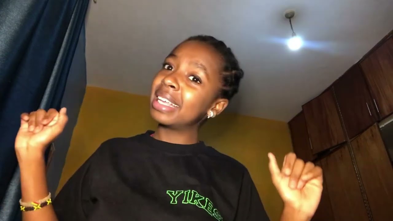 School storytime 🤣 … did I wash the school kitchen?😳😭….
