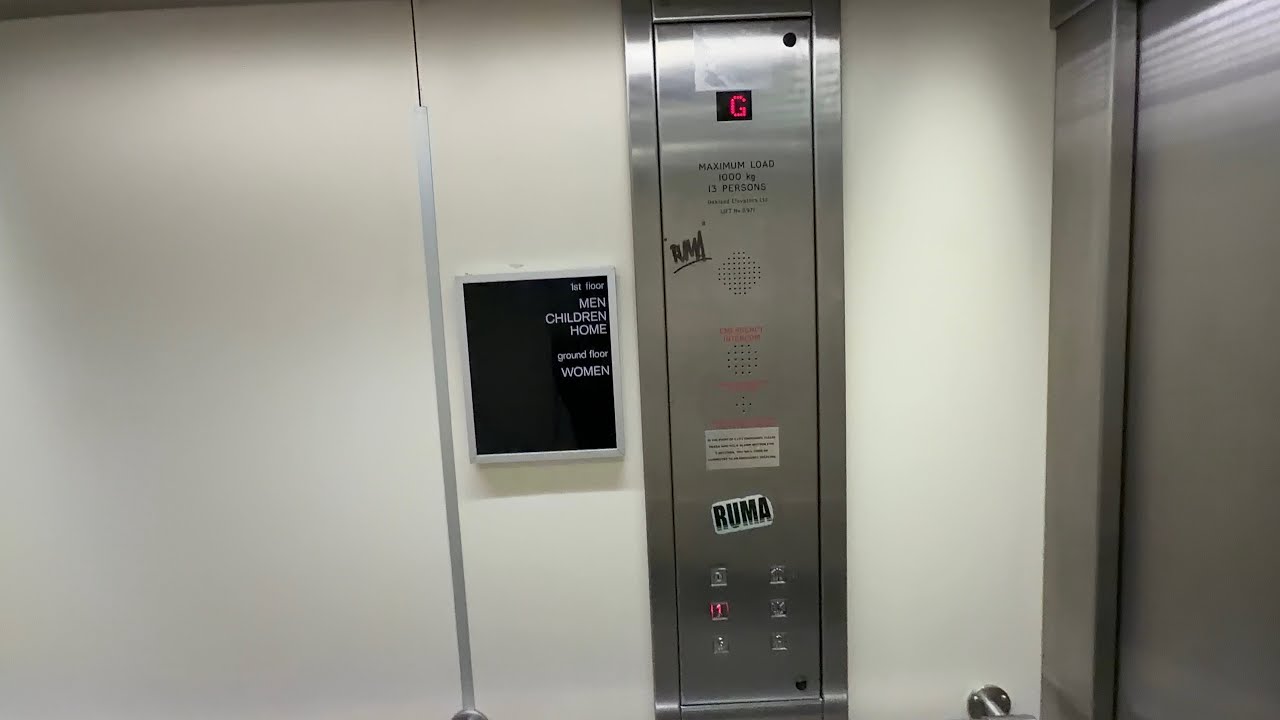 Epic Motor Oakland V Range Hydraulic Lift @ Next Touchwood Shopping Centre Solihull