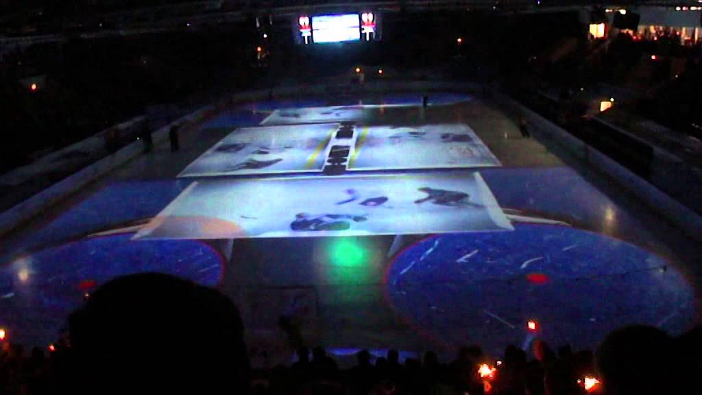 EHC München vs Hamburg Freezers (13.12.2013)