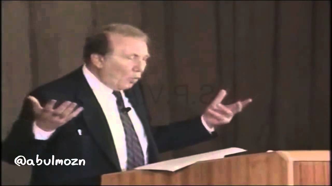 تناقضات ن.ق. الرائعة _نزار قباني