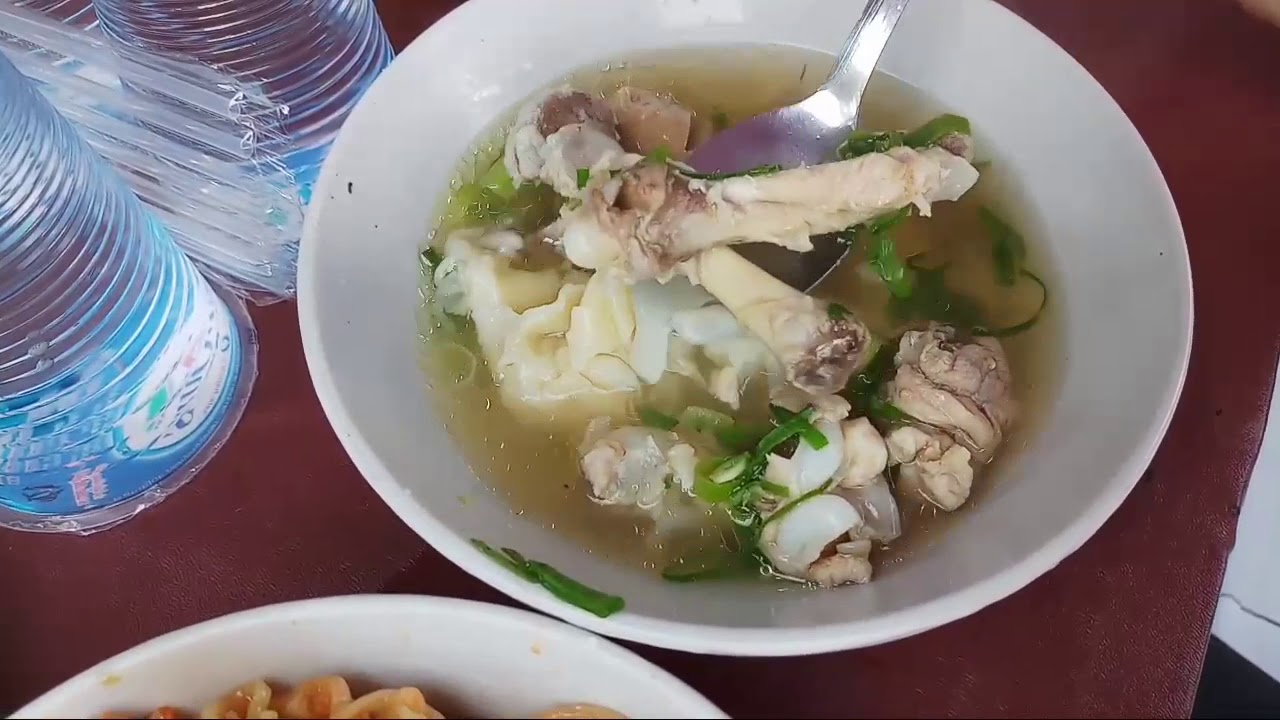 WOW BARU KETEMU MIE AYAM GEROBAK SE-ENAK INI!!!TULANG AYAM KUAHNYA GRATIS!!! INDONESIAN STREET FOOD