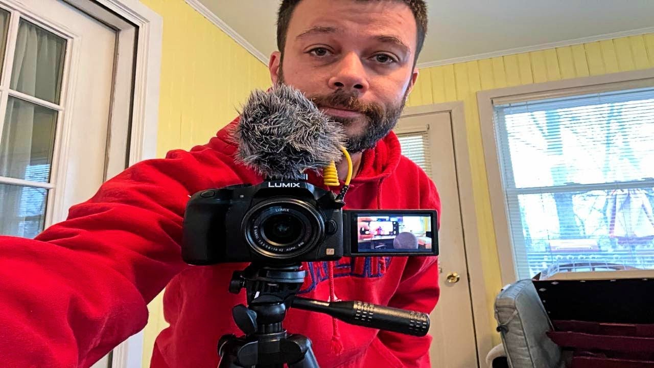 Panasonic Lumix G6 in 2022