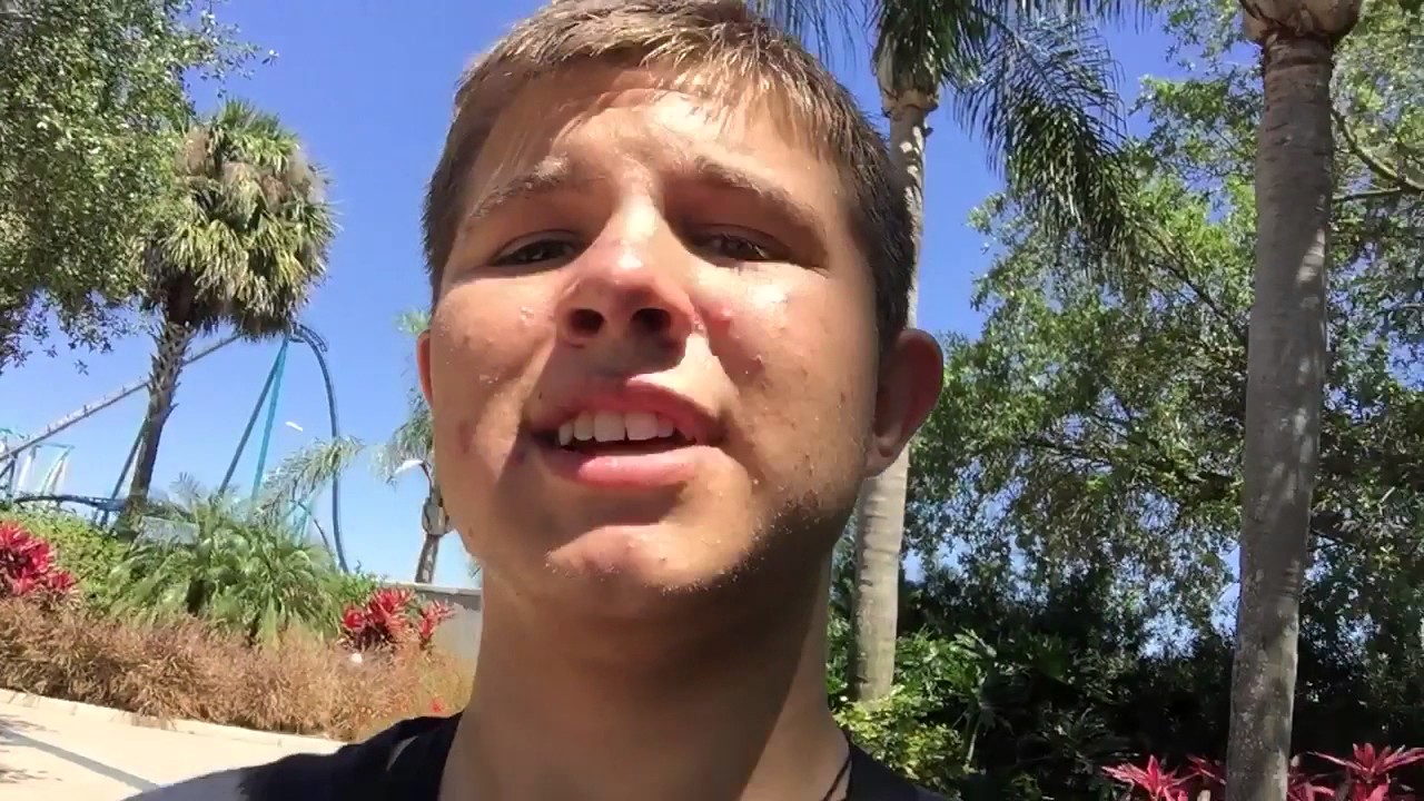 Checking out the Sea World Pass Member Lounge and future of Sea World Orlando (Vlog #4) 4/8/17
