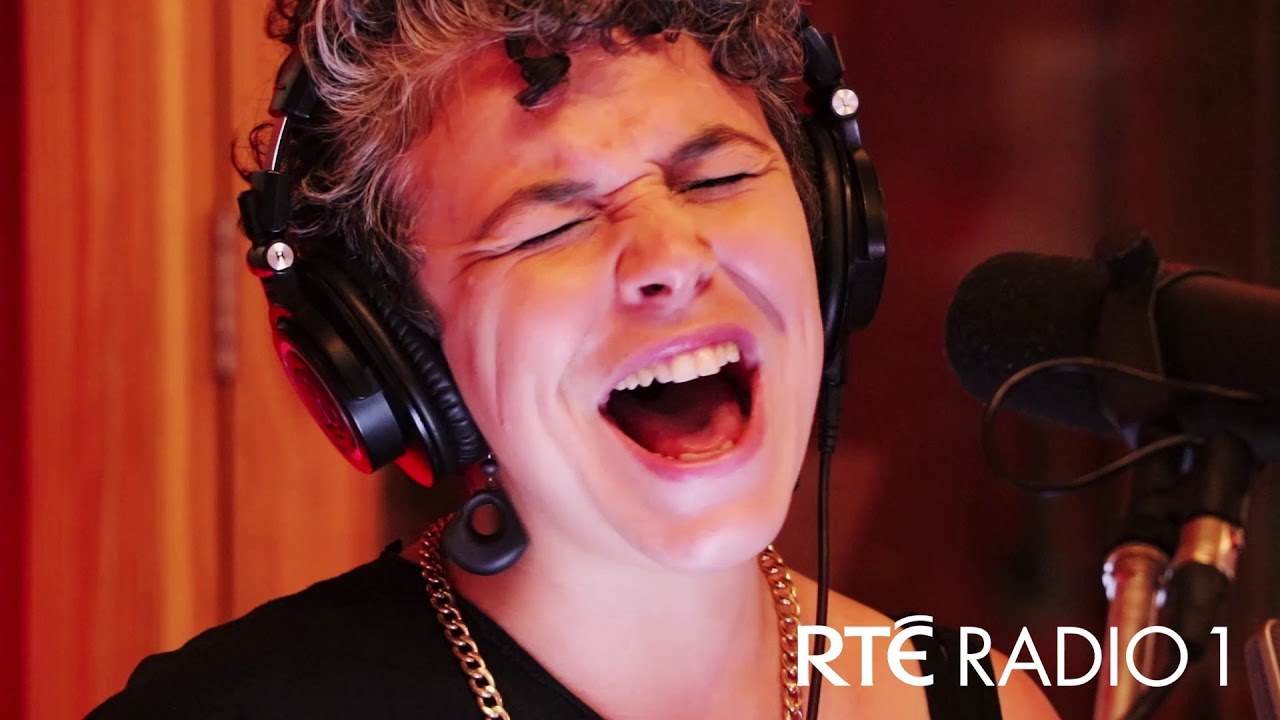 Jess Kav sings Hozier's 'Nina Cried Power'
