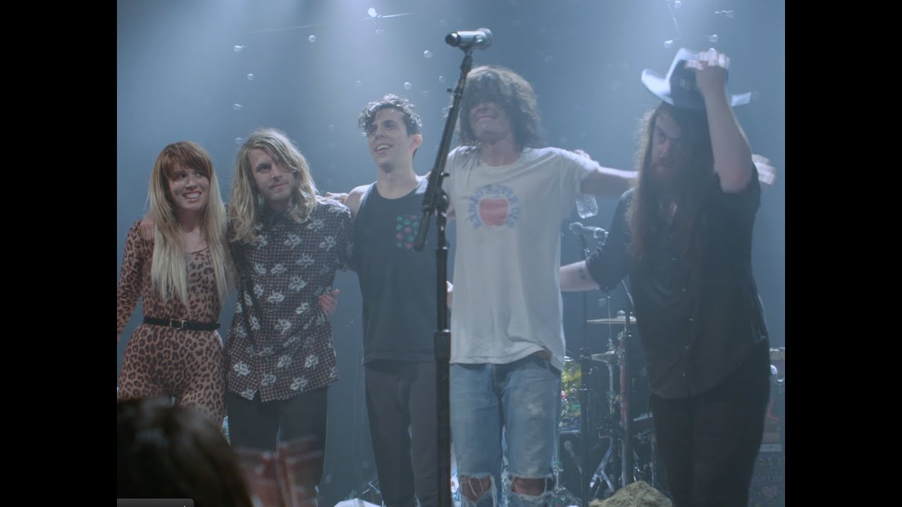 GROUPLOVE 