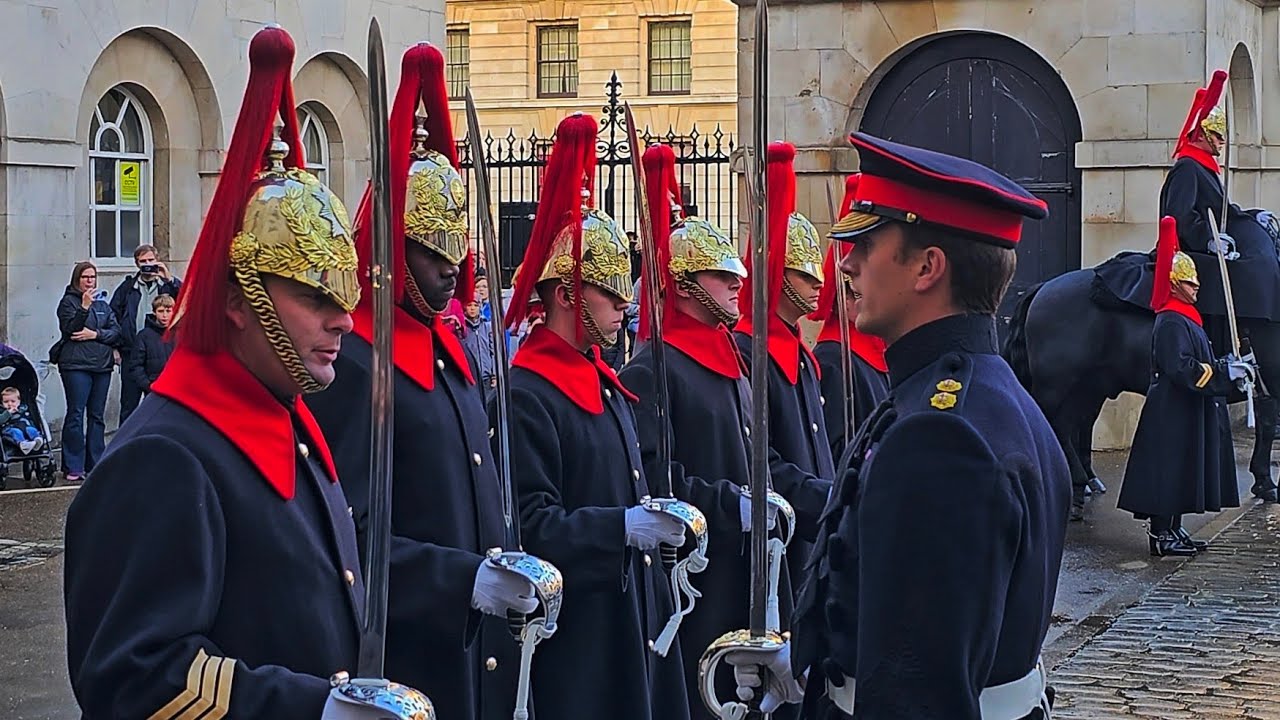 First WINTER Inspection in CLOAKS as The King's Guard and Horses adopt winter hours!