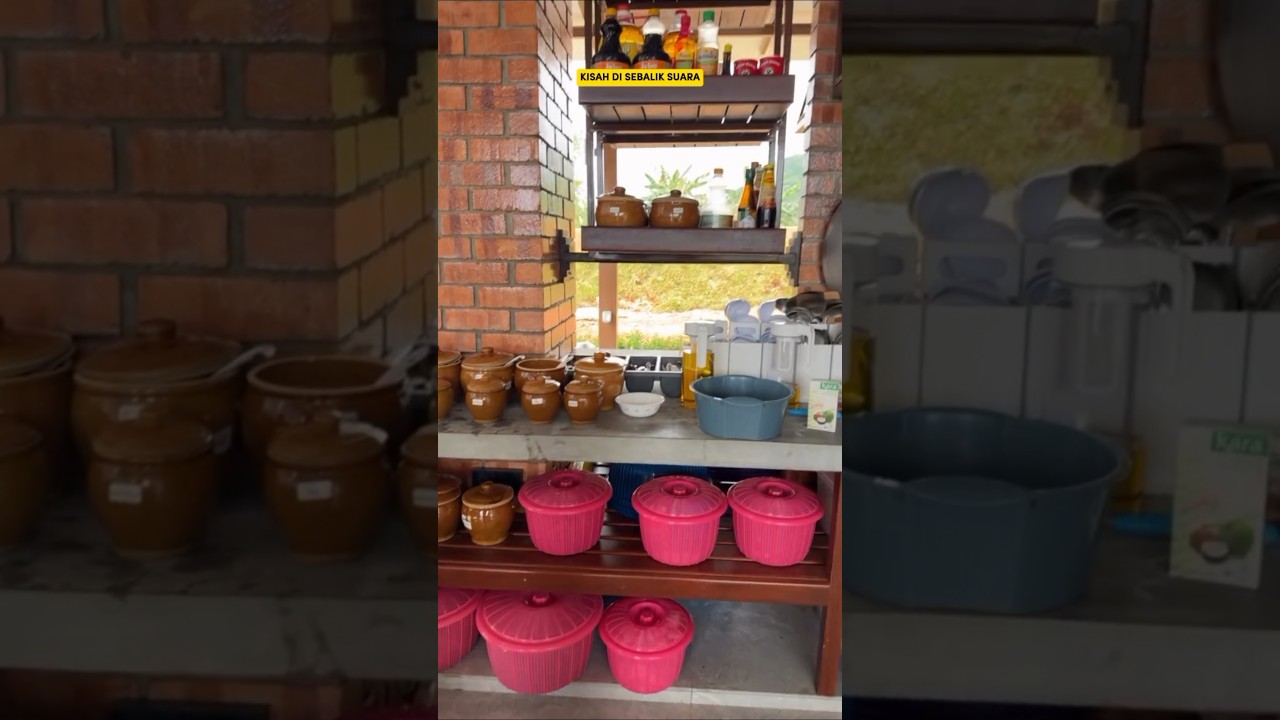 BONDA ROZITA IBRAHIM MASAK DEKAT DAPUR BAHARU DI RUMAH KEBUN