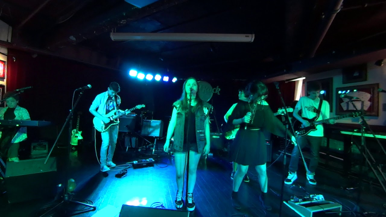 3 Under Pressure   Queen Cover