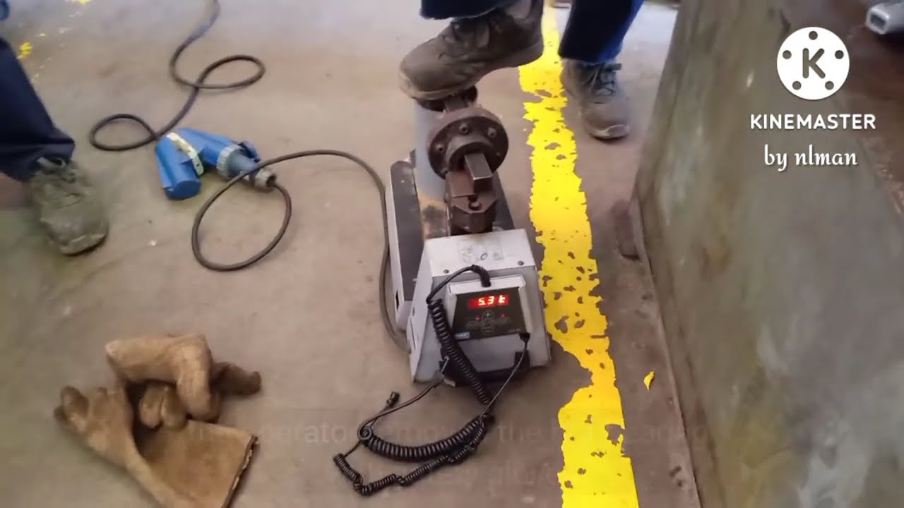 Installing the Motor Coupling Using Induction Bearing Heater - Rotary Maintenance