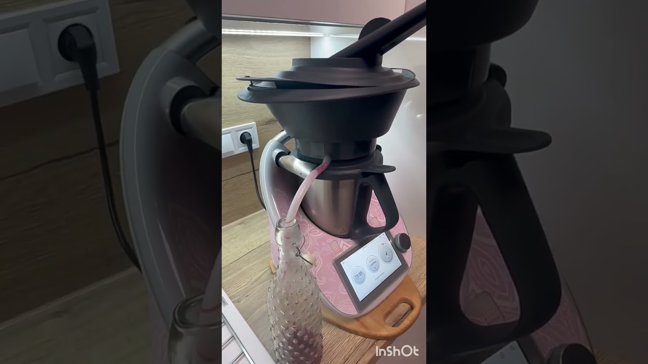 Další vychytávky na váš Thermomix – parní odšťavňovač, víko s otvorem pro komín a komín