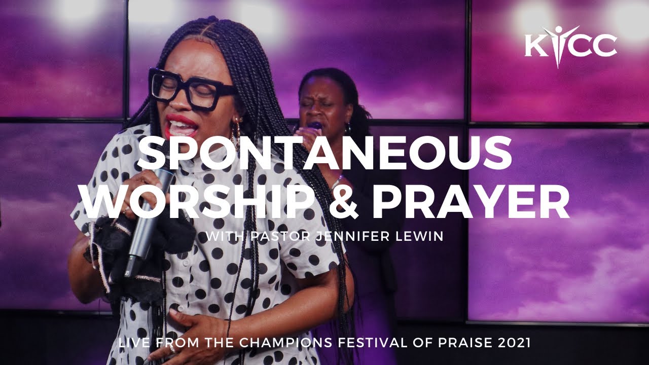 A MOMEMT | SPONTANEOUS WORSHIP | JENNIFER LEWIN | CFOP21