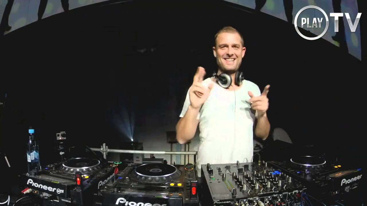 RICHARD DURAND - Live @ WOMAN'S DAY FESTIVAL [PLAY TV] 8.03.2016