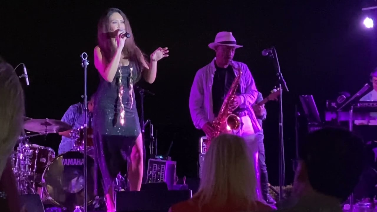 Tia Carrere in Concert 5/5