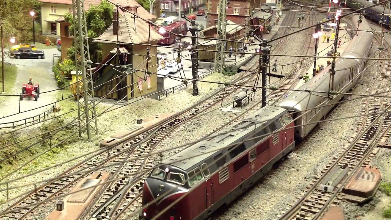 Neues aus Langenthal - Digitaler Märklin-Bahnbetrieb aus der Epoche III und IV. Musik von Yonderboi.