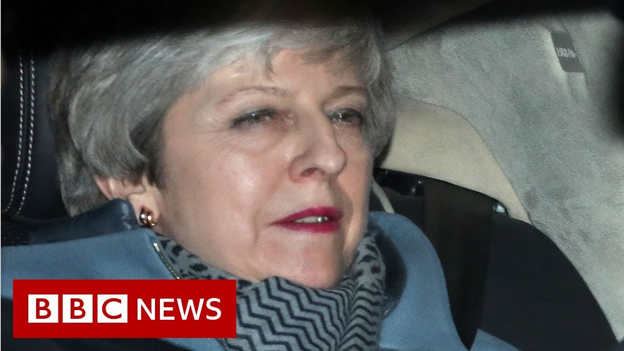 Brexit: Theresa May vows to quit if deal is passed &ndash; BBC News