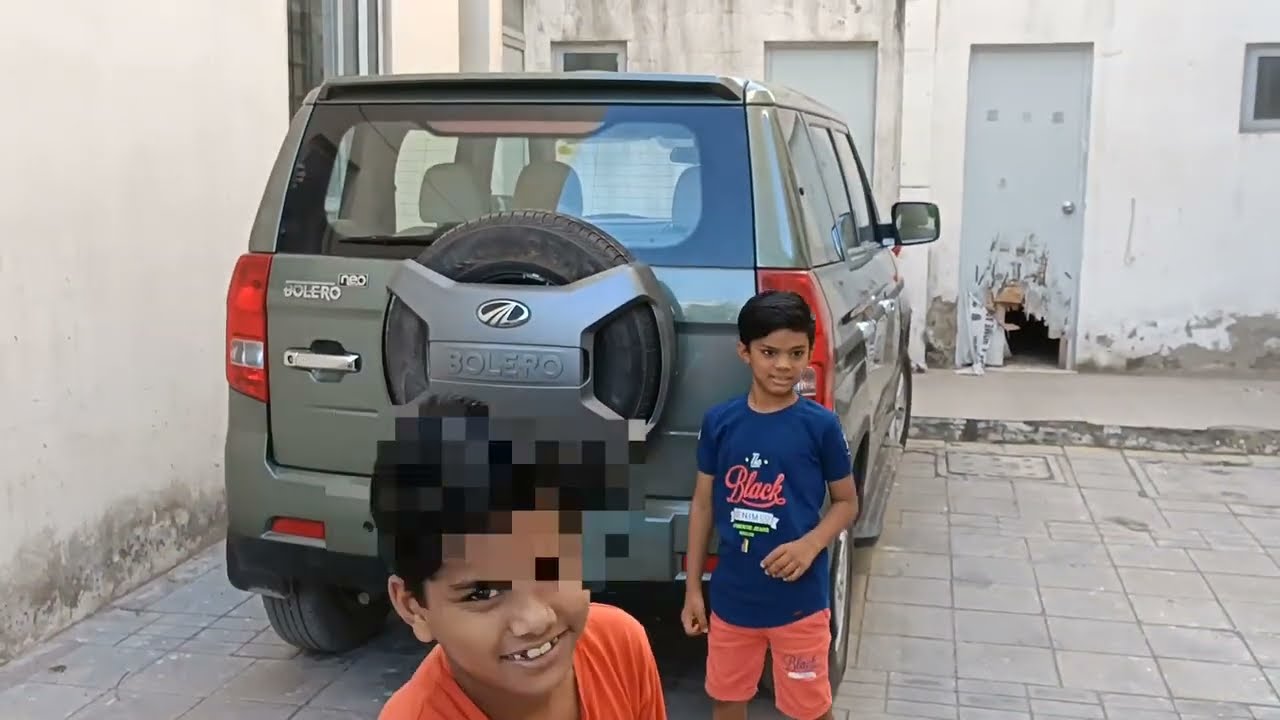 Mahindra Bolero Neo Back Seat modification details and dimensions