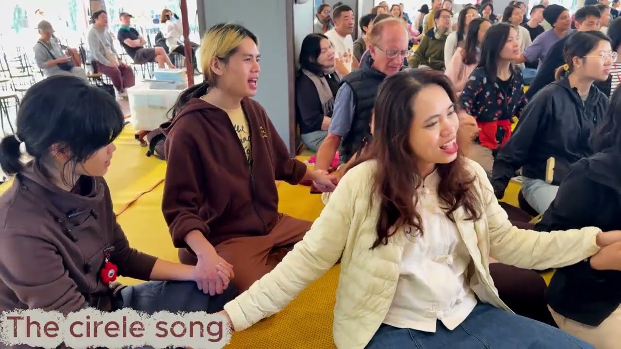 The cirele song I Thai Plumvillage song