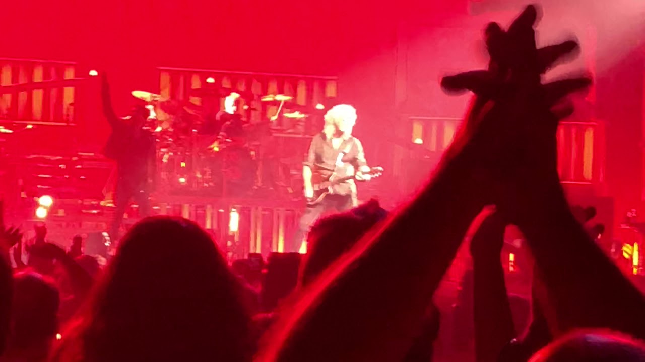 Queen + Adam Lambert - I Want It All