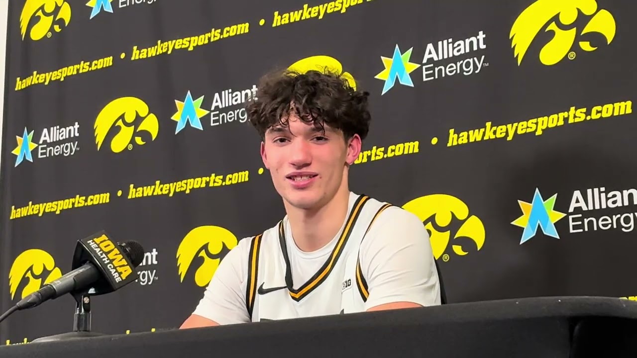 Isaia Howard reacts to Iowa basketball’s win over Rutgers