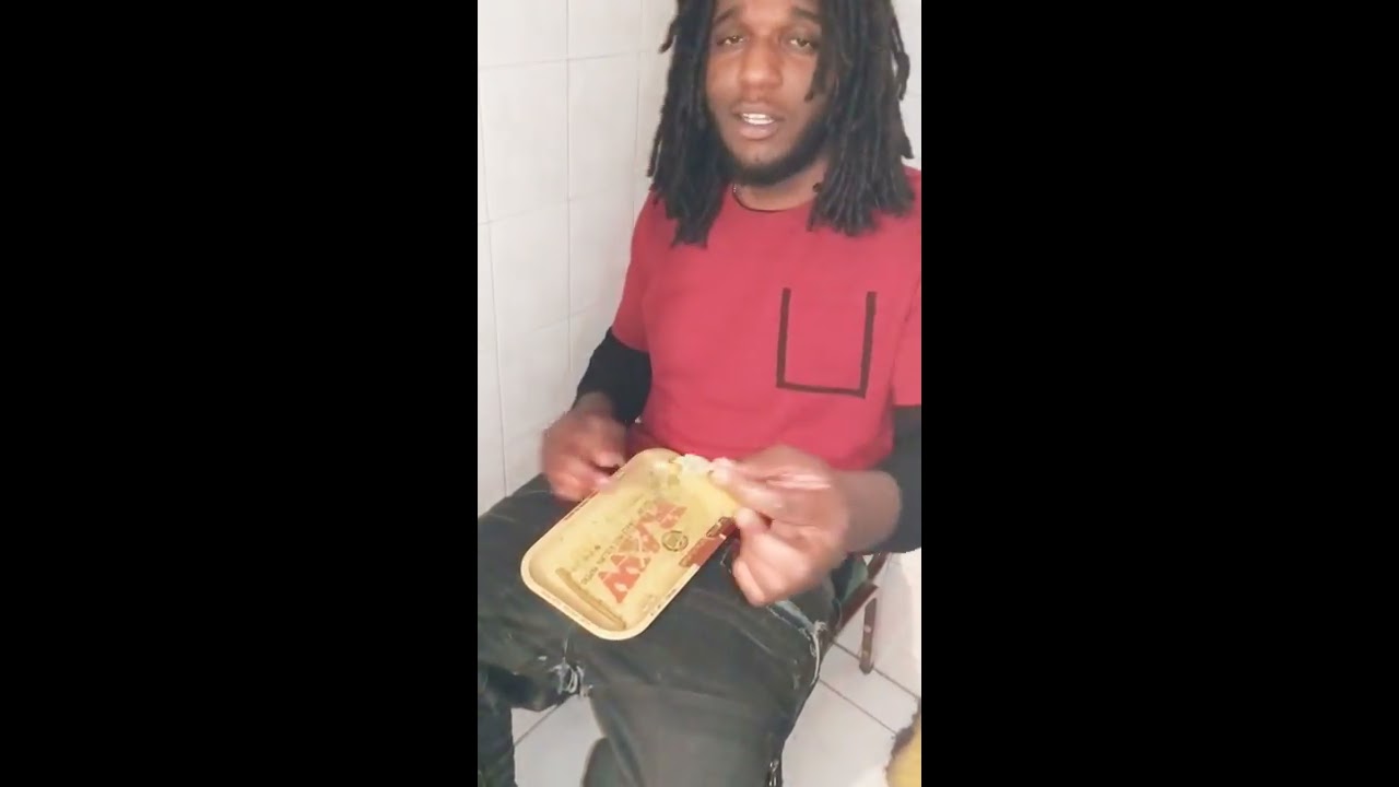 How to Roll a Blunt