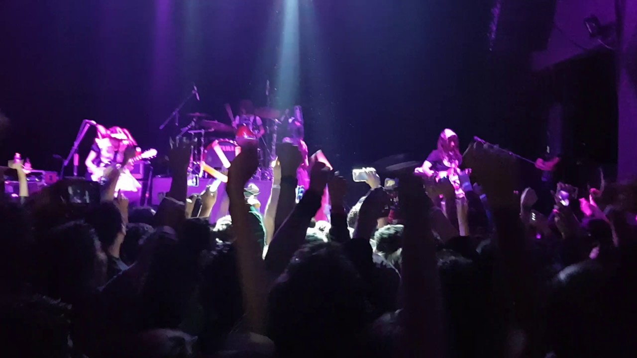 Alone/Band maid MEXICO