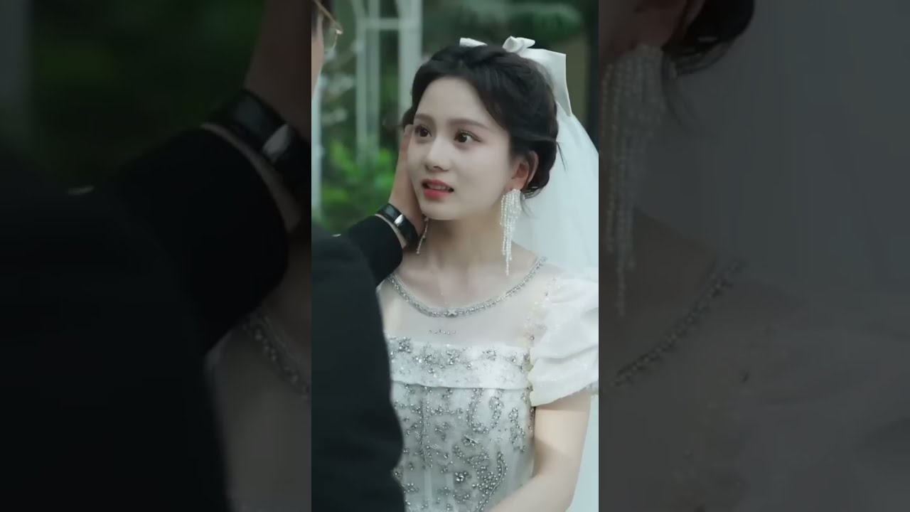 A nupui ai hmeichhe dang a ring zawk a, a tuar phah zek😌