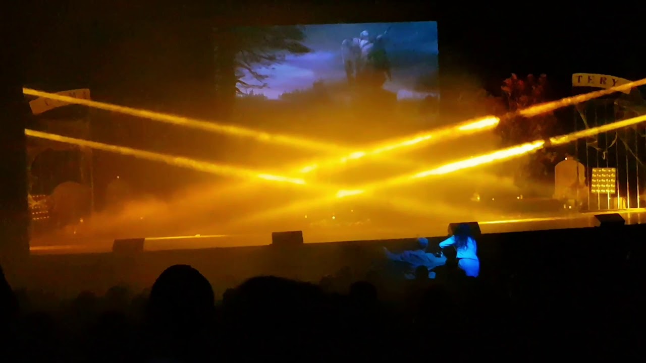 Musical delirium halloween warner 2017