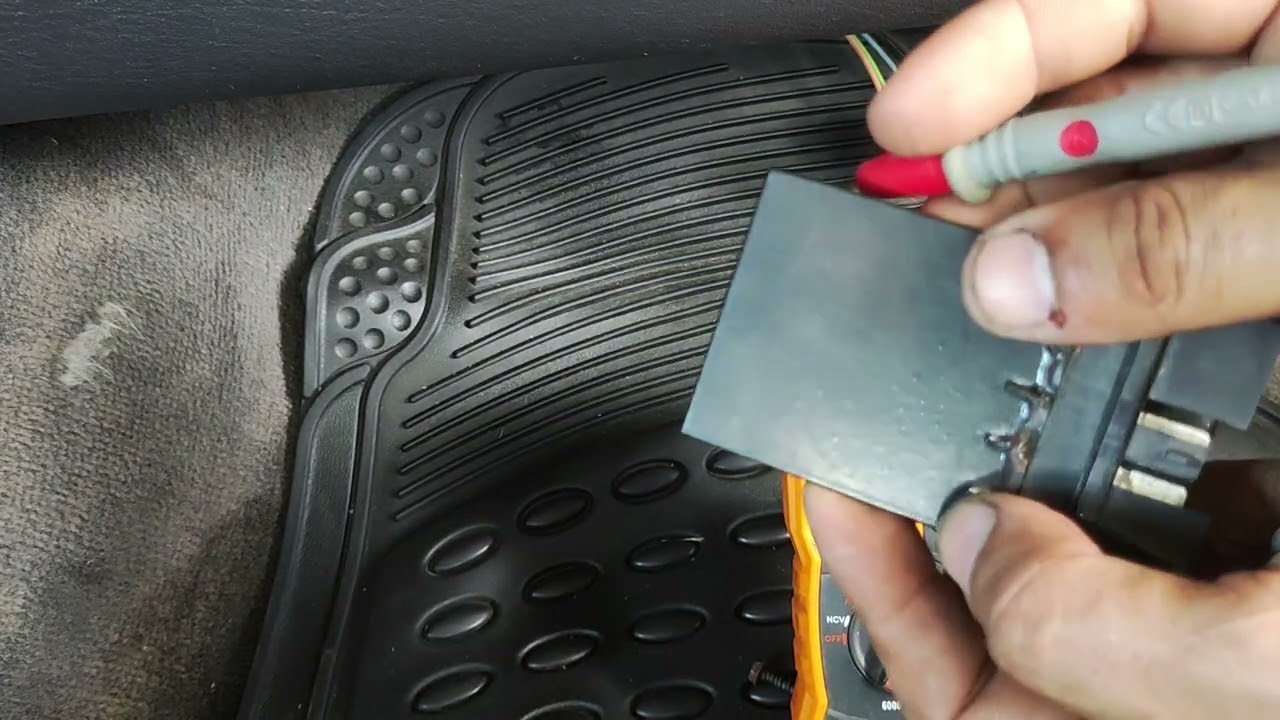 Prueba y revisión de resistencia ventilador de aire acondicionado Dodge Stratus 2004 motor 2.0