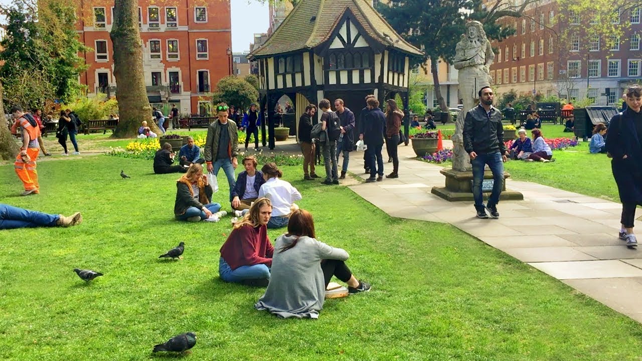 LONDON WALK | Golden Square to Soho Square via Rupert Street Food Market | England
