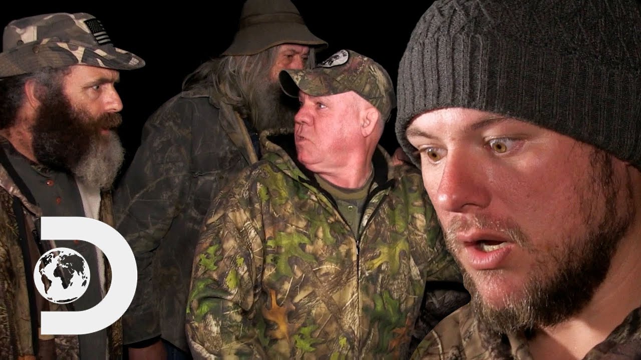 Footage Shows A Red-Eyed Beast Stalking Buck In The Middle Of The Night | Mountain Monsters